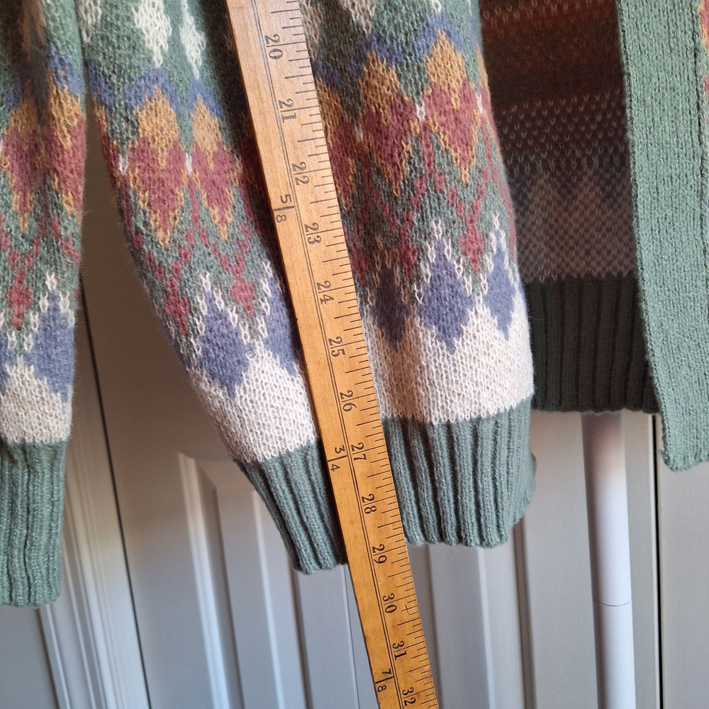 New In Multicolor Patterned Women's Sweater - Picture 7 of 9
